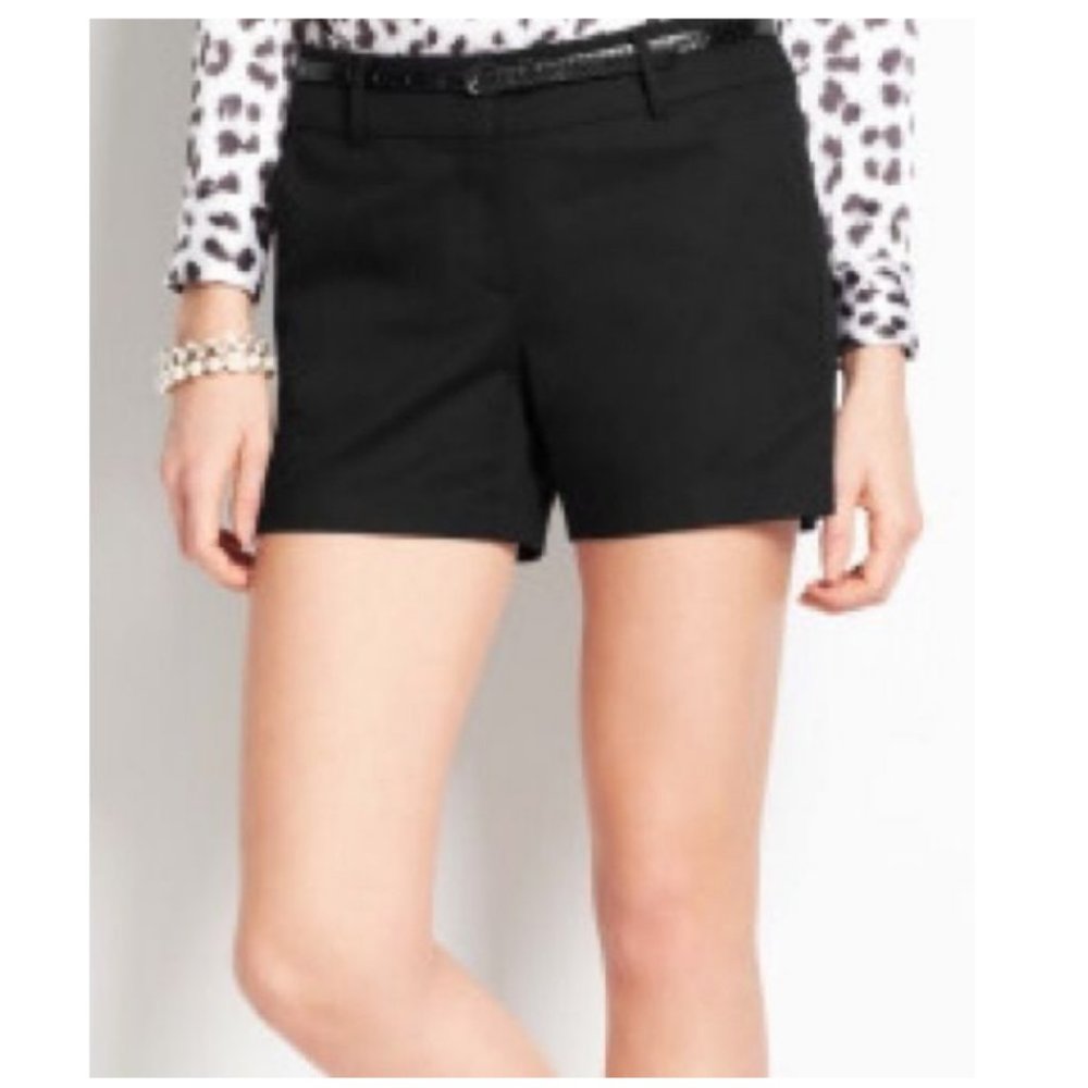 NWT Ann Taylor Loft The Riviera Black Shorts Sz. 4